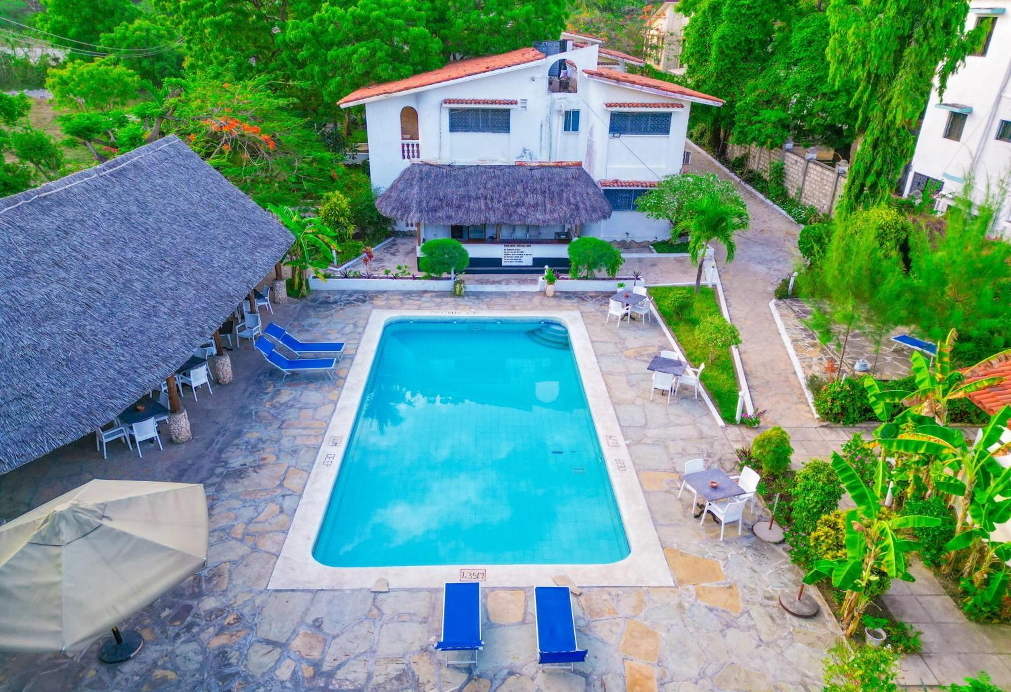 Maasai Resort Момбаса Экстерьер фото